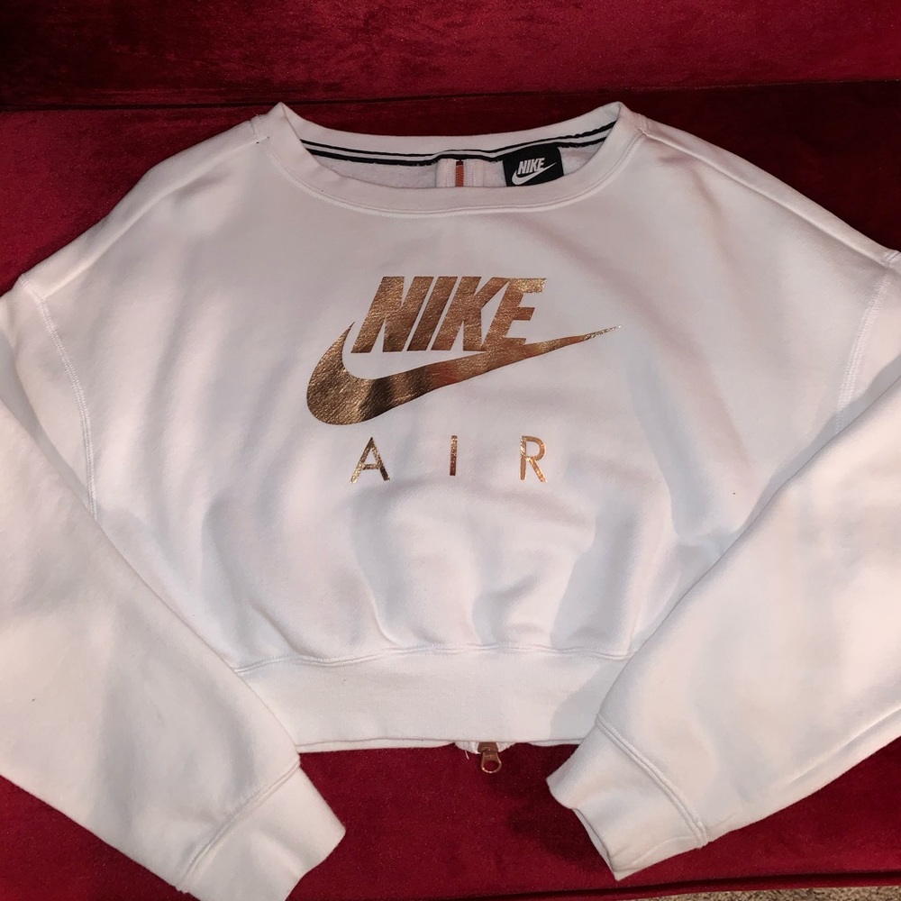 Nike Cropped Crewneck Sweatshirt